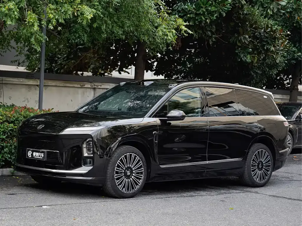 2026 Nio ES8 6-seat Executive Luxury