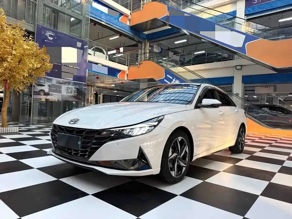 2022 Hyundai Elantra 1.5L CVT LUX Premium