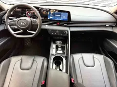 2022 Hyundai Elantra 1.5L CVT LUX Premium, белый — фото 8