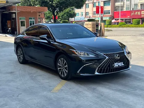 2022 Lexus ES 200 Excellence