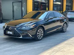 2022 Lexus ES 200 Excellence, чёрный — фото 3