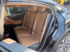 2022 Lexus ES 200 Excellence, чёрный — фото 6