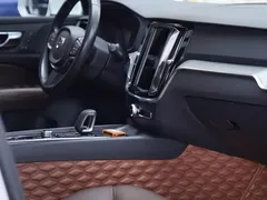 2022 Volvo S60 B4 Luxury, белый — фото 6