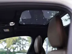 2022 Volvo S60 B4 Luxury, белый — фото 11