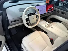 2025 Li Auto i6 4WD Standard, чёрный — фото 6
