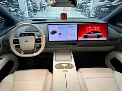 2025 Li Auto i6 4WD Standard, чёрный — фото 8