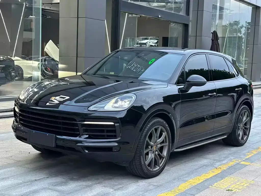 2022 Porsche Cayenne 3.0T Platinum