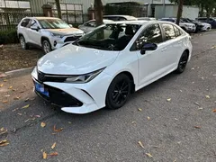 2021 Toyota Corolla TNGA 1.5L CVT GR Sport, белый — фото 1