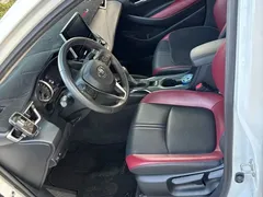 2021 Toyota Corolla TNGA 1.5L CVT GR Sport, белый — фото 4