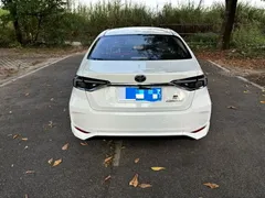 2021 Toyota Corolla TNGA 1.5L CVT GR Sport, белый — фото 9