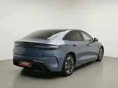 2023 BYD Seal Champion 700km Premium — фото 2
