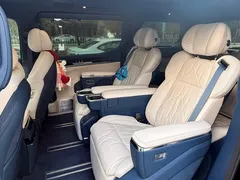 2024 Zeekr 009 6-Seat Executive 4WD 108kWh, чёрный — фото 7