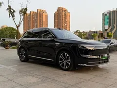 2026 Aito M7 EREV Ultra 4WD 5-seat 192-line Lidar, чёрный — фото 3