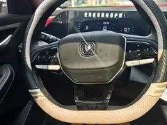 2022 Changan Eado PLUS 1.4T GDI DCT Premium, белый — фото 8