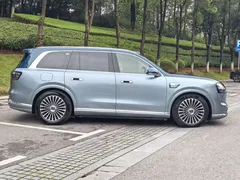 2026 Aito M9 EREV Ultra 6-seat, синий — фото 5