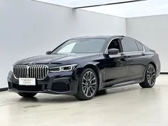 2021 BMW 7 Series 740Li Leading M Sport Package, чёрный — фото 1