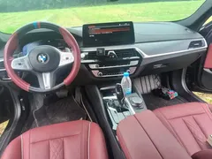 2023 BMW 5 Series 530Li Leading M Sport Package, чёрный — фото 5