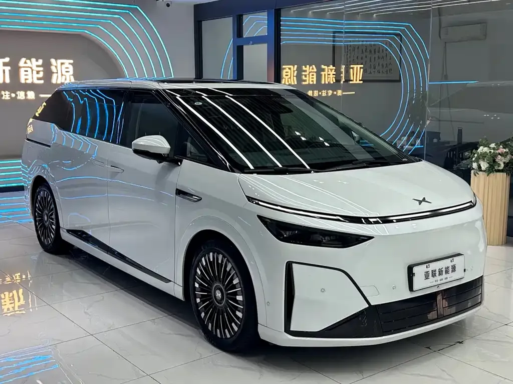 2026 Xpeng X9 EREV 1602 Ultra