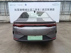 2025 BYD Qin L EV 545km Excellence — фото 19