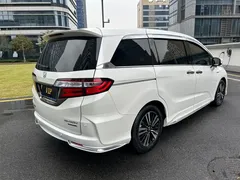 2021 Honda Odyssey 2.0L Premium, белый — фото 5