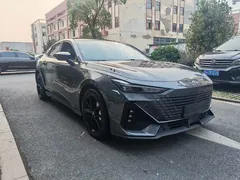 2022 Changan UNI-V 1.5T Premium — фото 2
