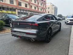 2022 Changan UNI-V 1.5T Premium — фото 5