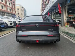 2022 Changan UNI-V 1.5T Premium — фото 6