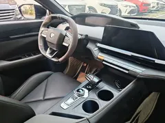 2022 Changan UNI-V 1.5T Premium — фото 16
