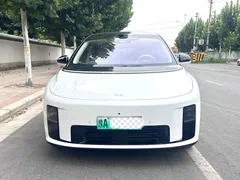 2025 Li Auto i8 Standard, белый — фото 2
