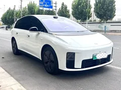 2025 Li Auto i8 Standard, белый — фото 3