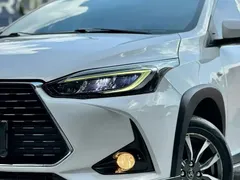 2022 Toyota Yaris L Zhixuan X 1.5L CVT Luxury Plus, белый — фото 2