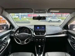2022 Toyota Yaris L Zhixuan X 1.5L CVT Luxury Plus, белый — фото 13