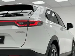 2023 Honda Vezel 1.5L CVT Elite, белый — фото 12