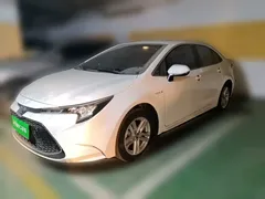 2022 Toyota Levin Hybrid 1.8H E-CVT Luxury, белый — фото 1