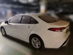 2022 Toyota Levin Hybrid 1.8H E-CVT Luxury, белый — фото 4