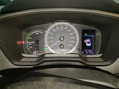 2022 Toyota Levin Hybrid 1.8H E-CVT Luxury, белый — фото 12