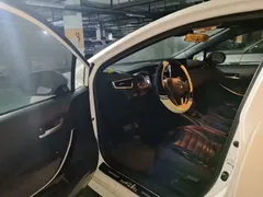 2022 Toyota Levin Hybrid 1.8H E-CVT Luxury, белый — фото 17