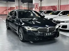 2021 BMW 5 Series 530Li Leading M Sport Package, чёрный — фото 3