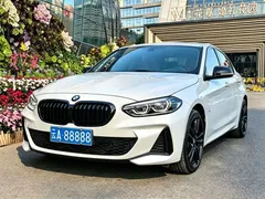 2023 BMW 1 Series 125i M Sport Night Edition, белый — фото 1