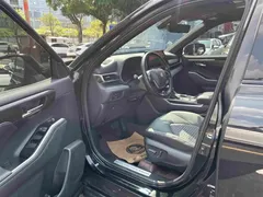 2021 Toyota Crown Kluger 2.5L HEV 4WD Premium, чёрный — фото 10