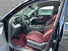 2025 Hongqi HS5 2.0T 4WD Pro, чёрный — фото 8