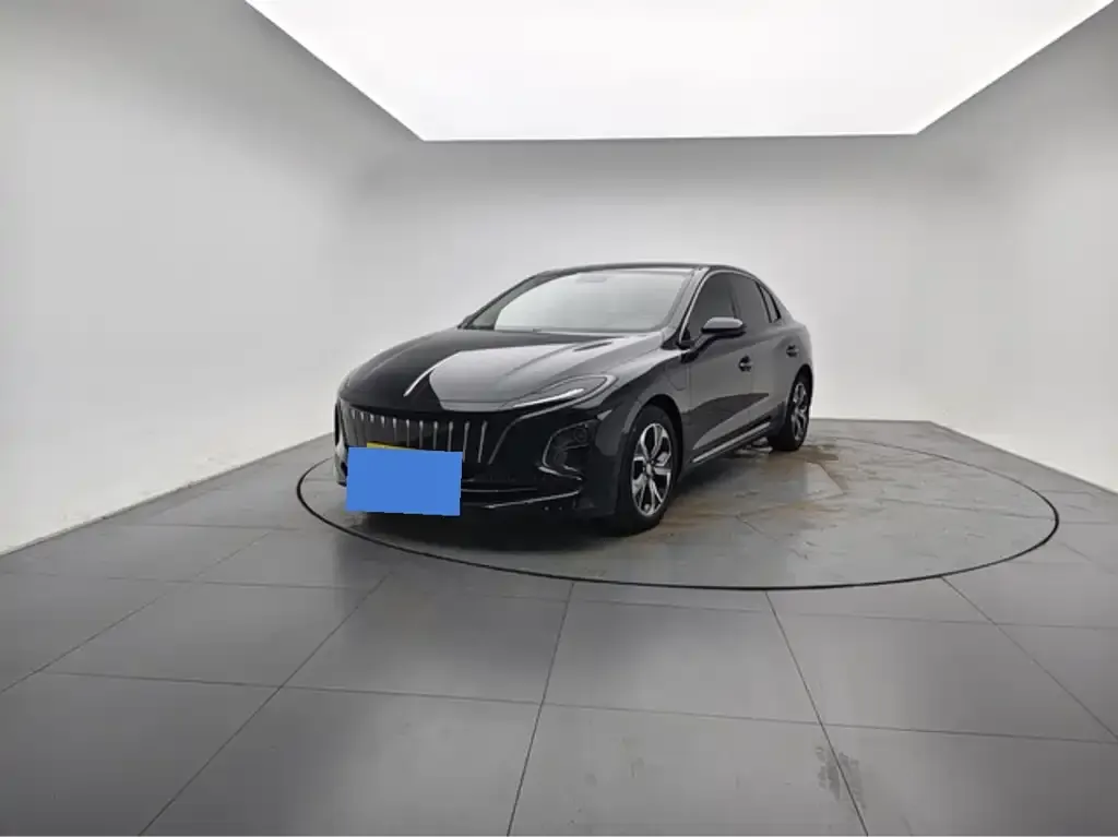 2023 Hongqi E-QM5 Basic Mobility