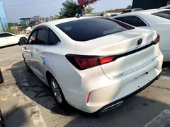 2022 Changan Eado PLUS 1.6L GDI CVT Elite, белый — фото 5