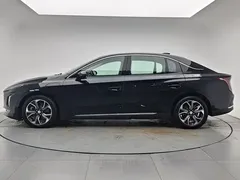 2023 Hongqi E-QM5 Basic Mobility, чёрный — фото 3