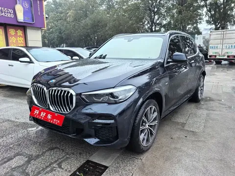 2022 BMW X5 M Sport Package