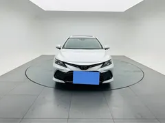 2021 Toyota Camry 2.0G Luxury, белый — фото 2