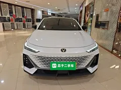 2022 Changan UNI-V 1.5T Premium, белый — фото 3