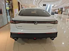 2022 Changan UNI-V 1.5T Premium, белый — фото 6