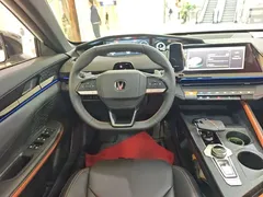 2022 Changan UNI-V 1.5T Premium, белый — фото 11