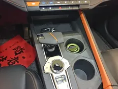 2022 Changan UNI-V 1.5T Premium, белый — фото 14